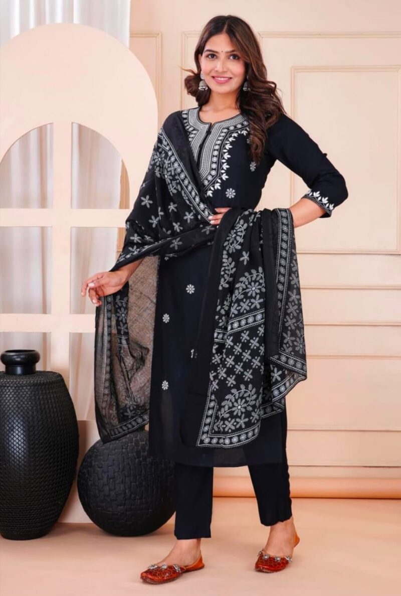 Women Viscose Rayon Kurta Pant Dupatta Set - Image 4